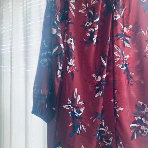 Keyhole Floral Mini Dress - Picture 4 of 5